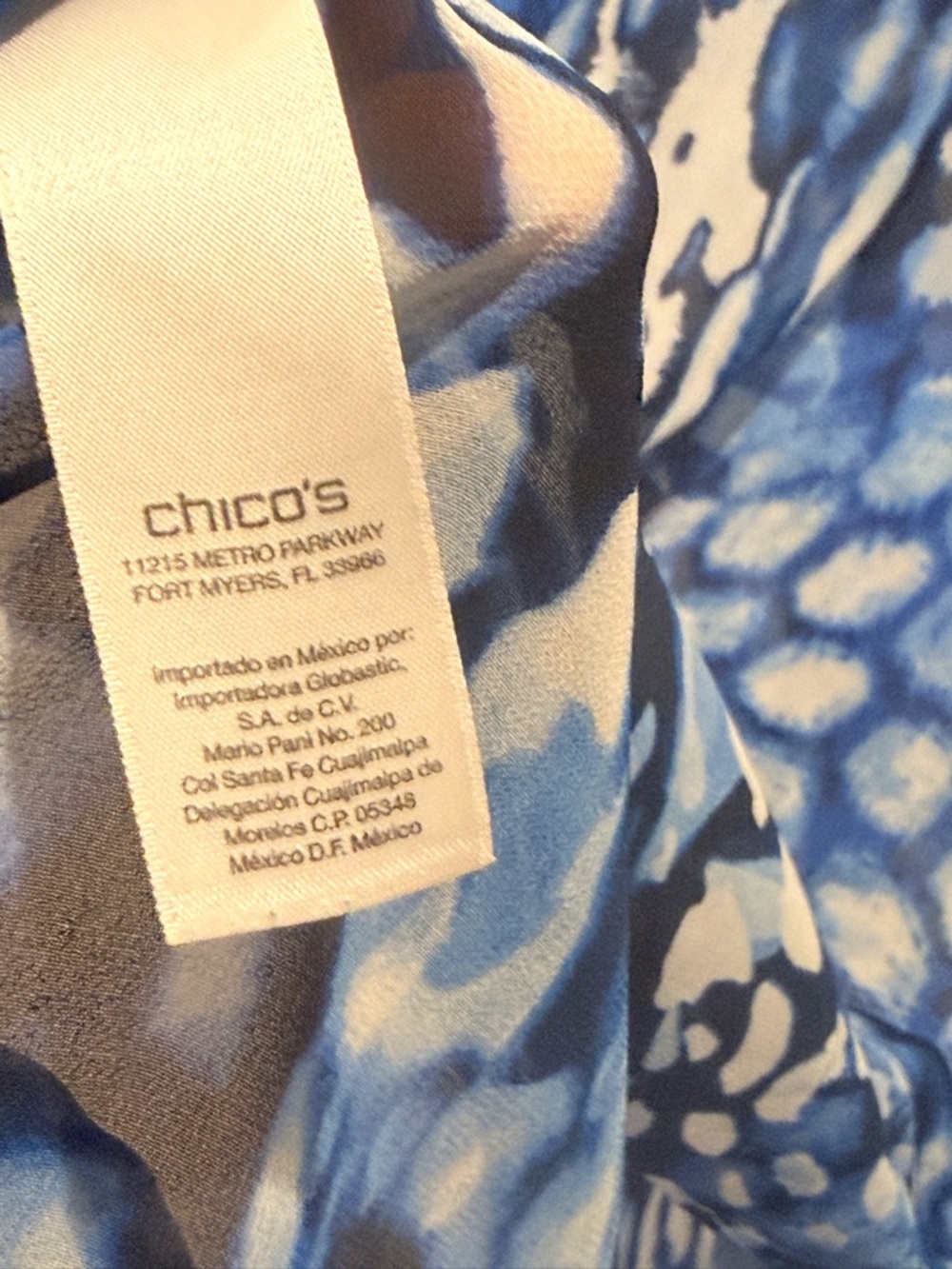 Chico's Blue & White Abstract Dot-Print Button Tunic - Picture 5 of 6